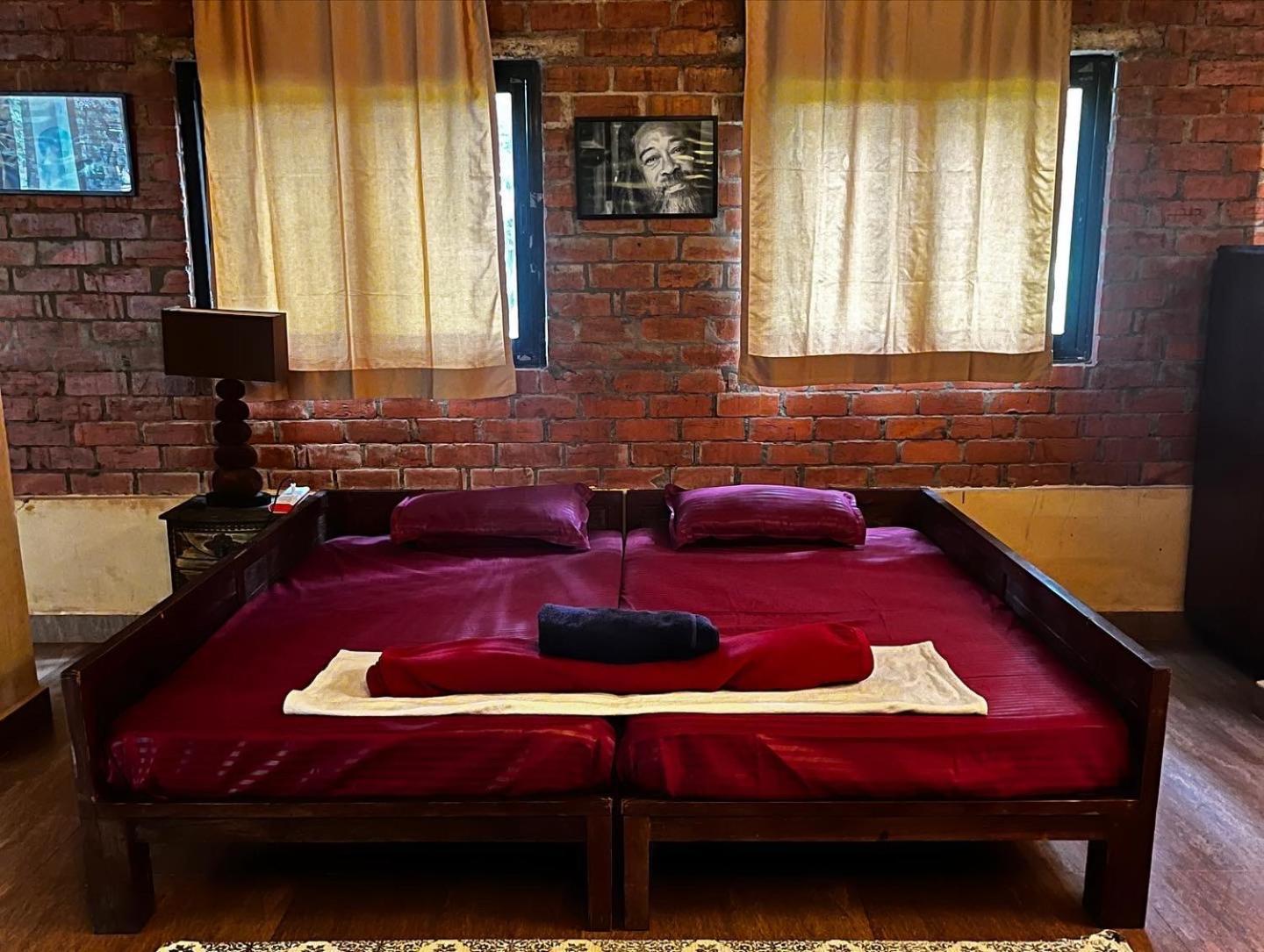 Satori Wellness Cottages I Yoga, Sauna, Ice Bath, Holistic Therapies & More 曼德姆 外观 照片