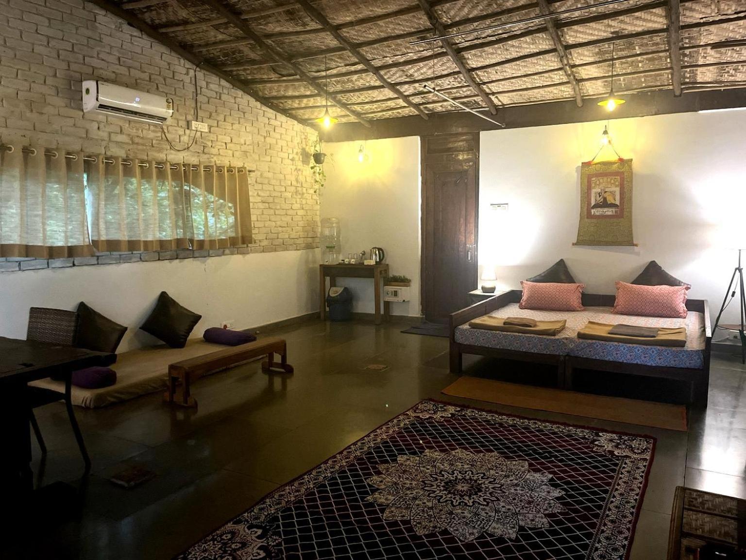 Satori Wellness Cottages I Yoga, Sauna, Ice Bath, Holistic Therapies & More 曼德姆 外观 照片