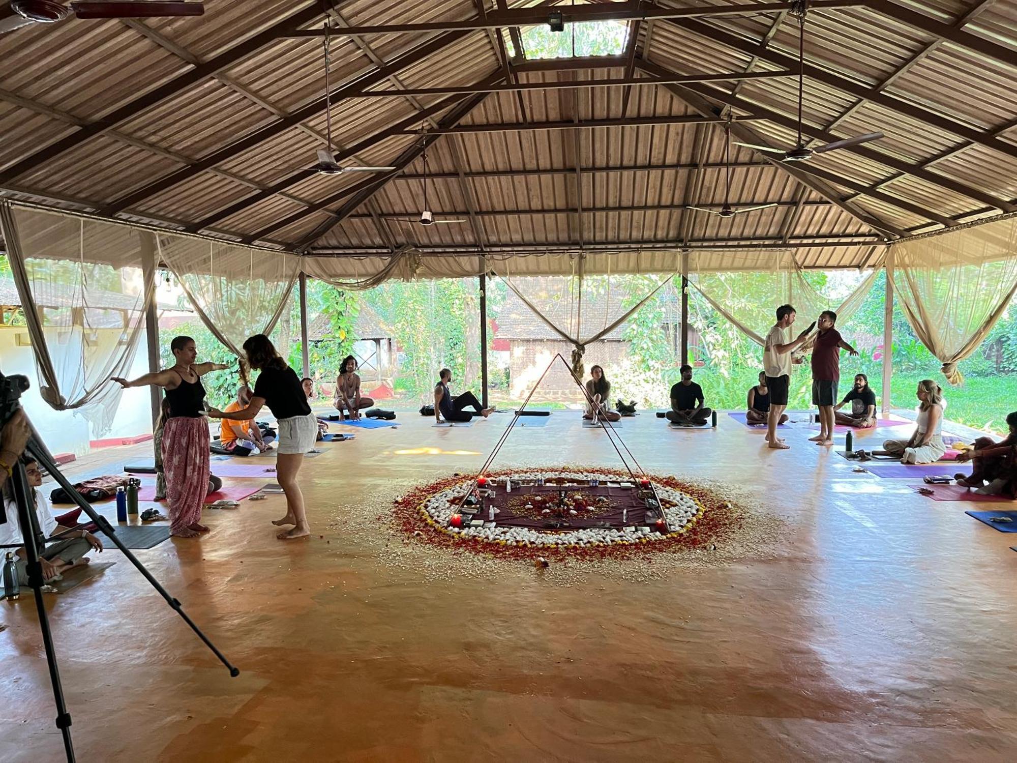 Satori Wellness Cottages I Yoga, Sauna, Ice Bath, Holistic Therapies & More 曼德姆 外观 照片
