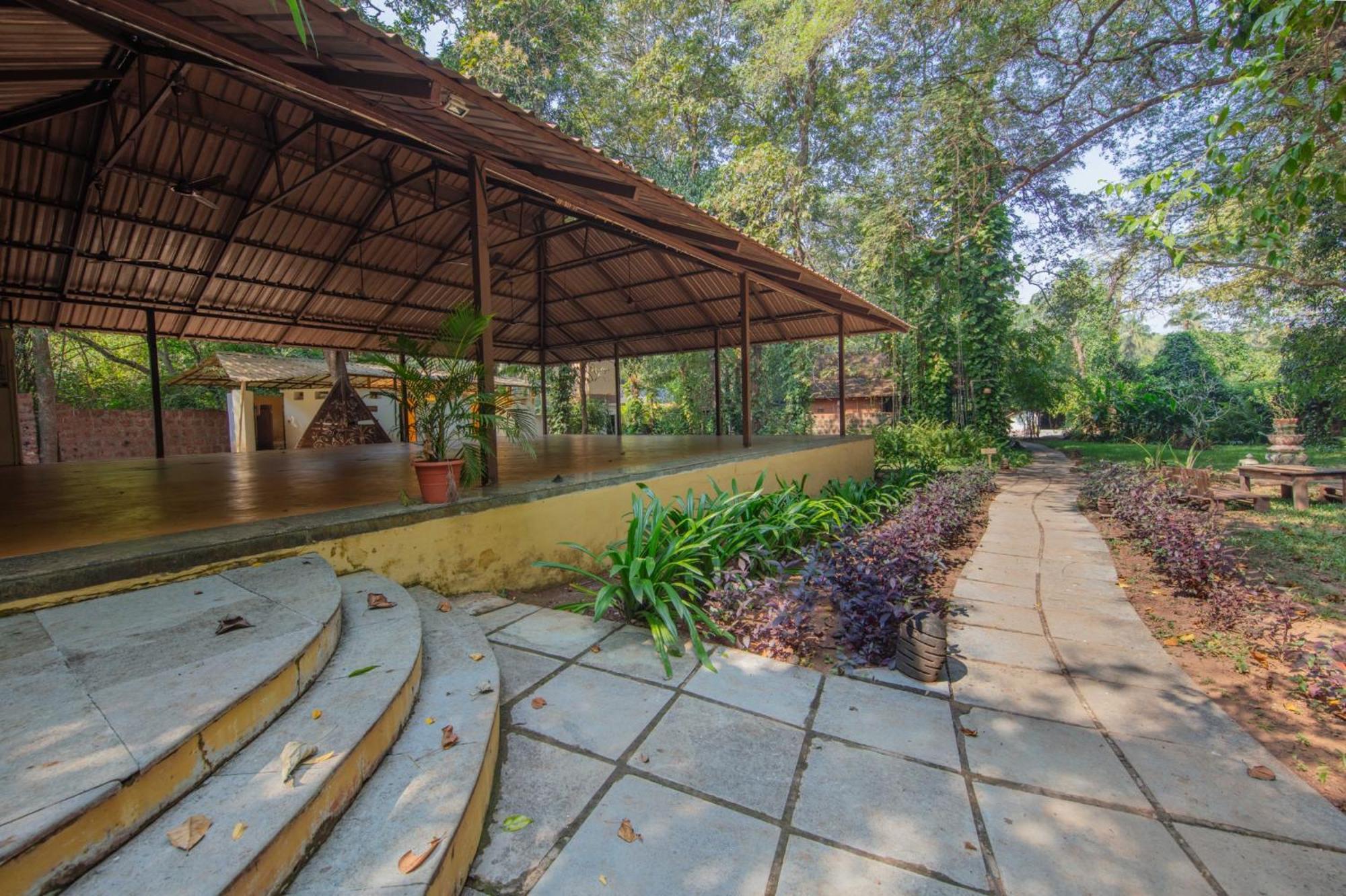 Satori Wellness Cottages I Yoga, Sauna, Ice Bath, Holistic Therapies & More 曼德姆 外观 照片