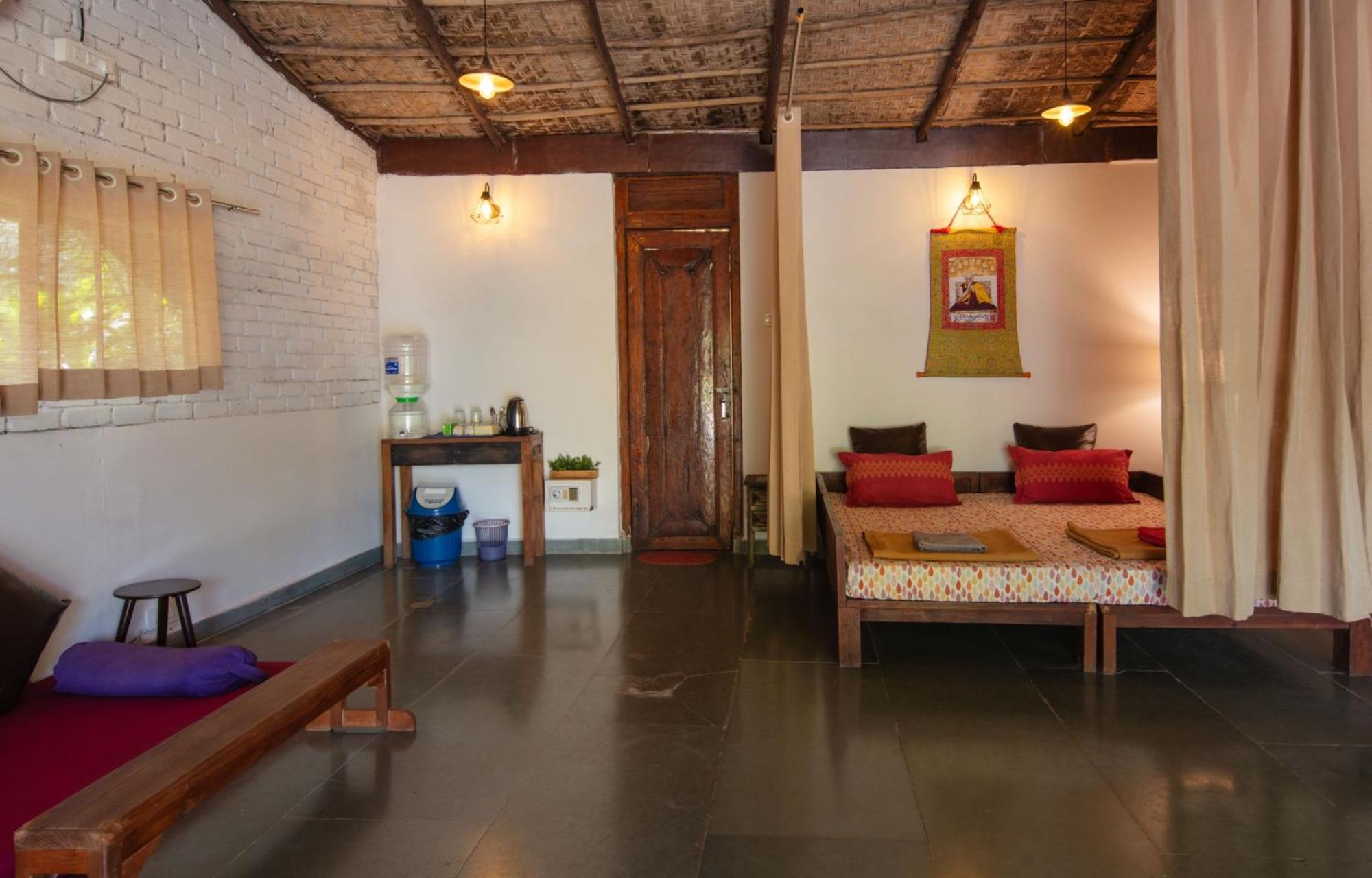Satori Wellness Cottages I Yoga, Sauna, Ice Bath, Holistic Therapies & More 曼德姆 外观 照片