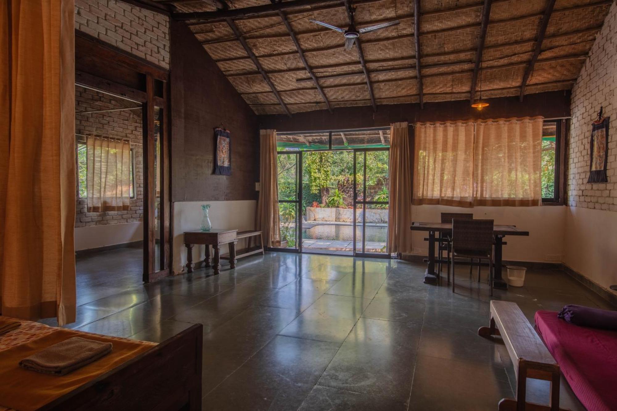 Satori Wellness Cottages I Yoga, Sauna, Ice Bath, Holistic Therapies & More 曼德姆 外观 照片