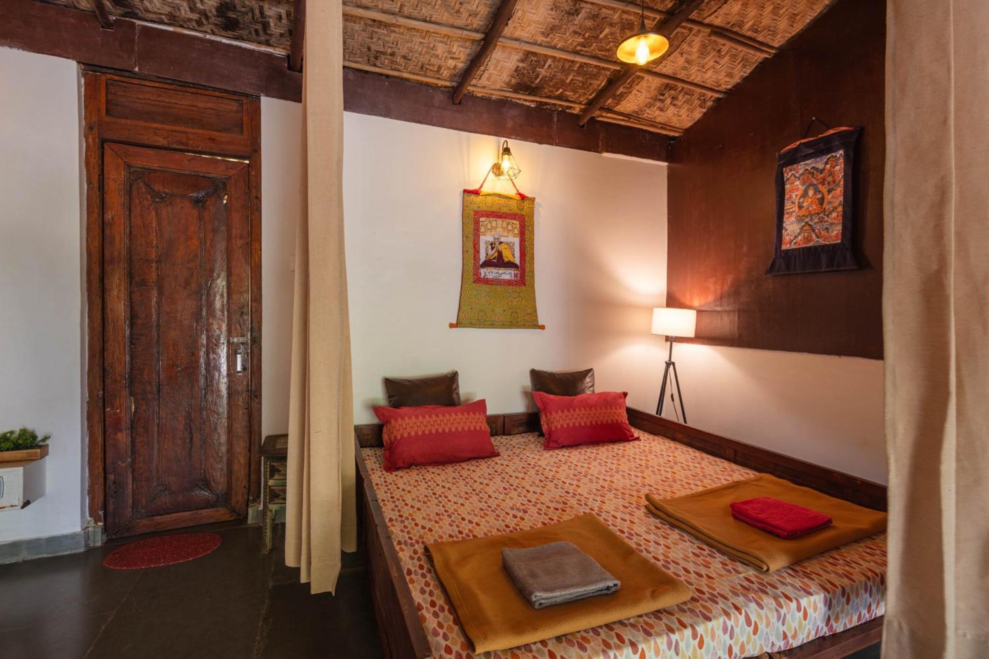 Satori Wellness Cottages I Yoga, Sauna, Ice Bath, Holistic Therapies & More 曼德姆 外观 照片