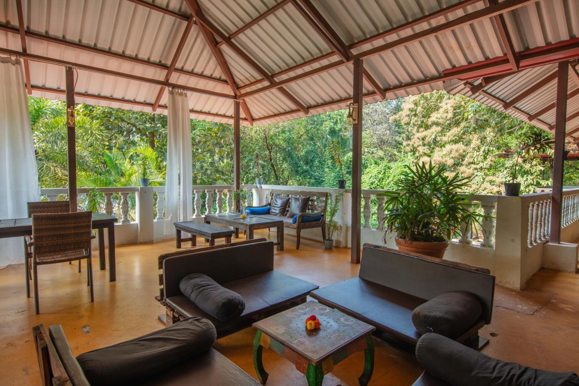 Satori Wellness Cottages I Yoga, Sauna, Ice Bath, Holistic Therapies & More 曼德姆 外观 照片