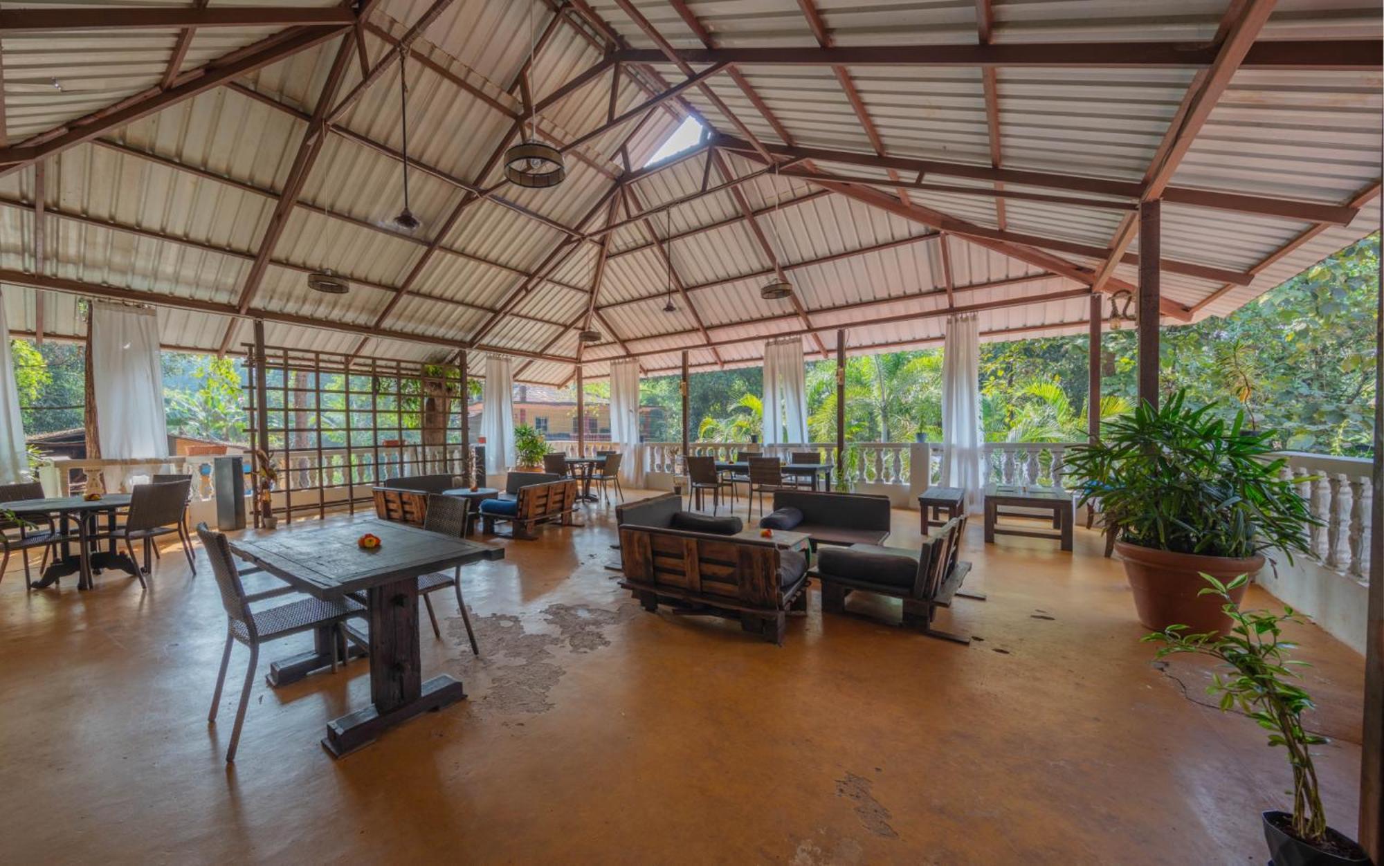 Satori Wellness Cottages I Yoga, Sauna, Ice Bath, Holistic Therapies & More 曼德姆 外观 照片